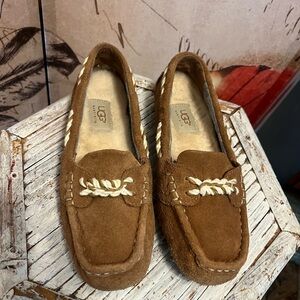 UGG-Moccasins-slippers